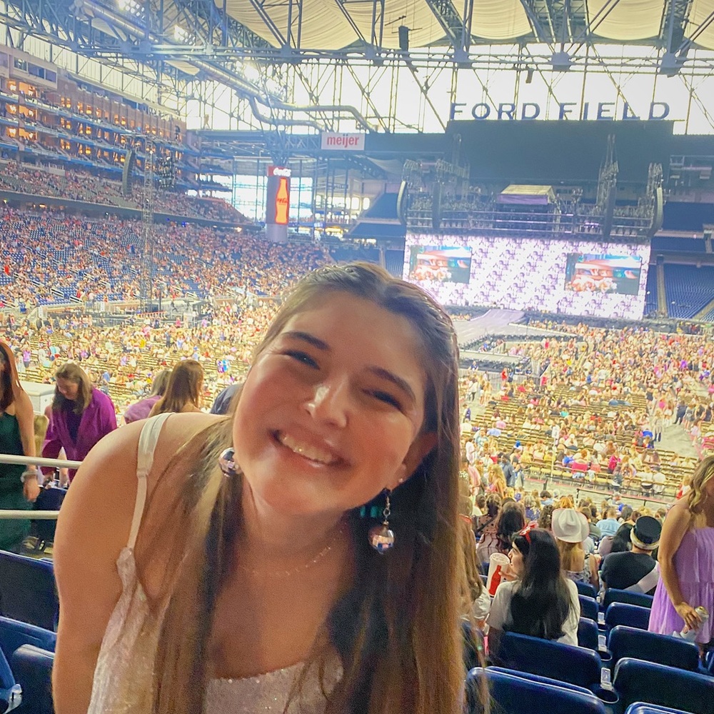 Meet your Posher, Lauren